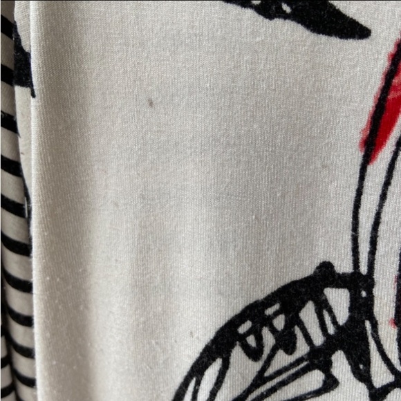 ZENERGY by CHICO’s Bonnie Mix Floral Print Tee Red, White & Black Size 0 - Picture 13 of 15